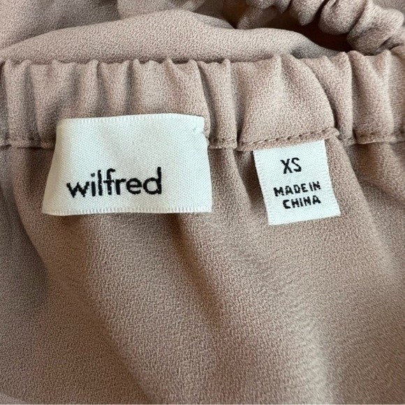 Aritzia Wilfred Shirt Womens size XS Tan Exposed Shoulder Eleanora blouse - Picture 11 of 13
